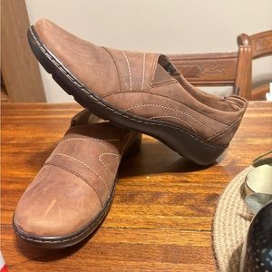 Clark’s leather slip on flats